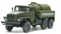 0111 Модель грузового автомобиля-цистерны Огнеопасно 